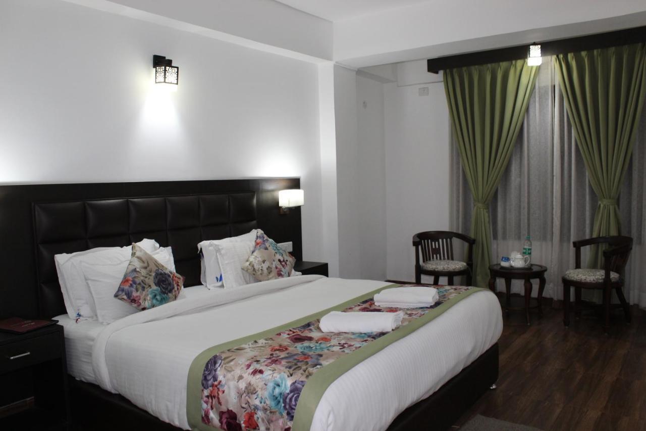 The Leenor Regency Gangtok Exterior photo
